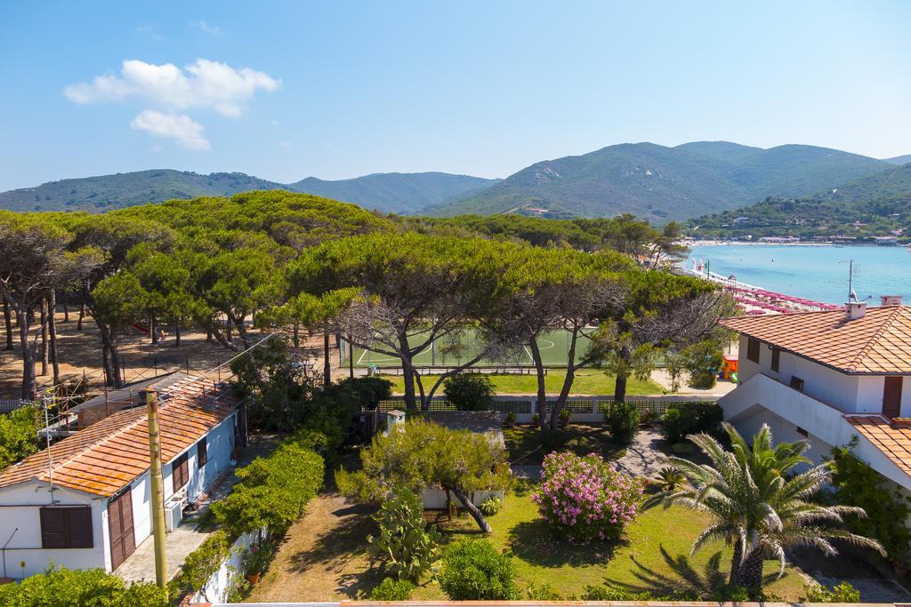 Hotel Montecristo Marina di Campo Exterior photo